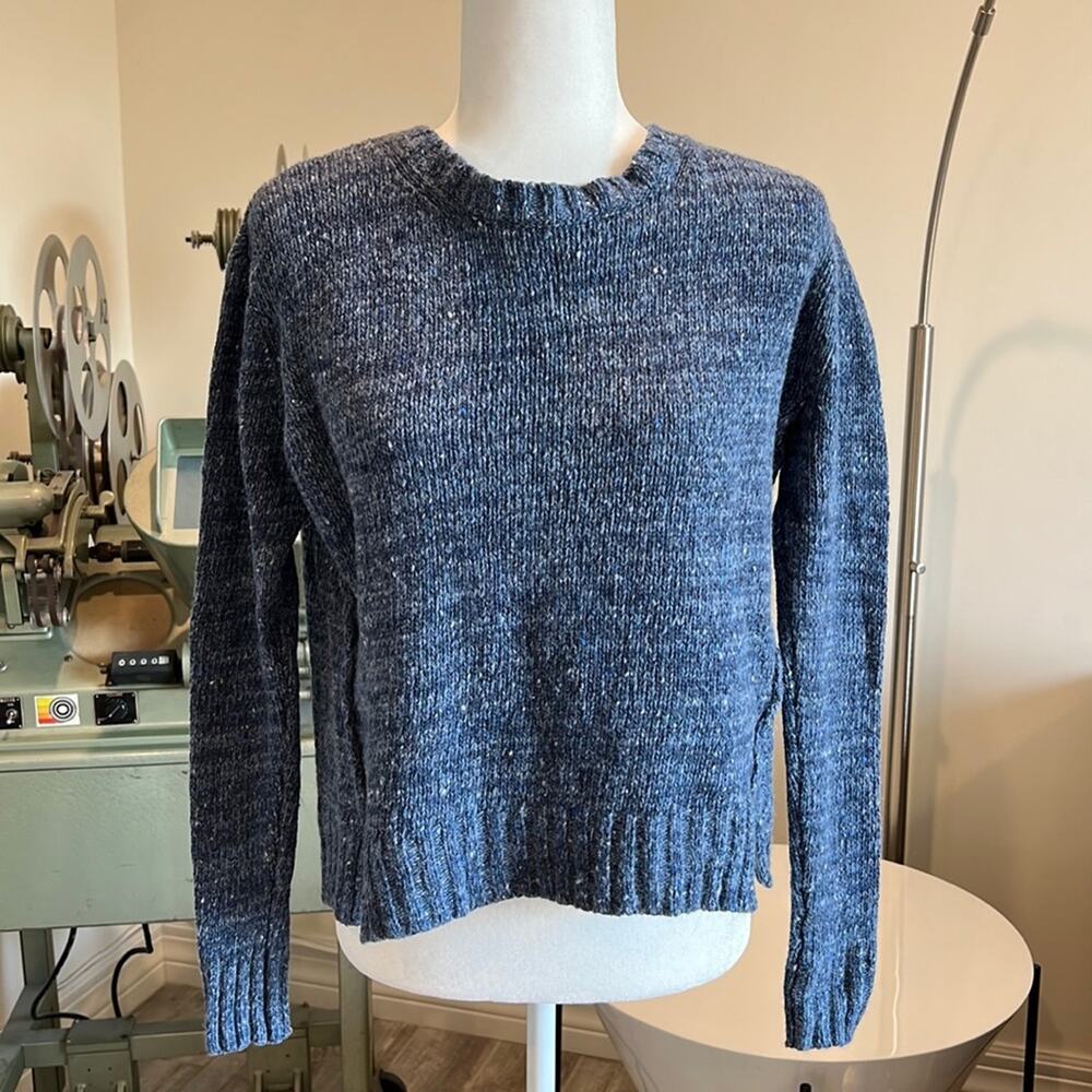 Blue wool and cotton sweater by scoop nyc - size medium.